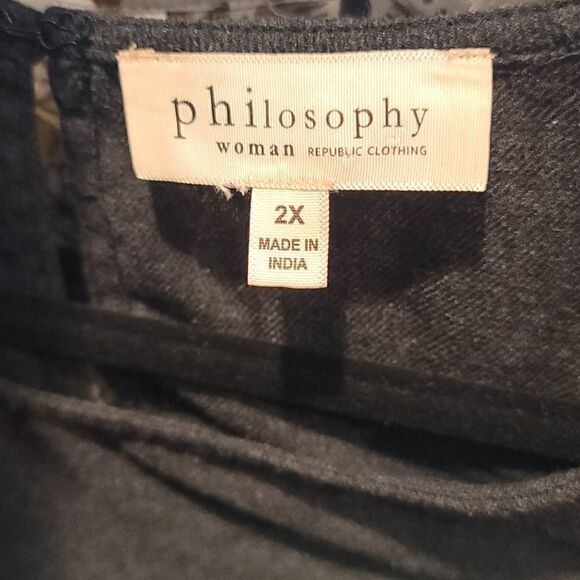 PLUS Philosophy long bell sleeve top - Picture 7 of 7